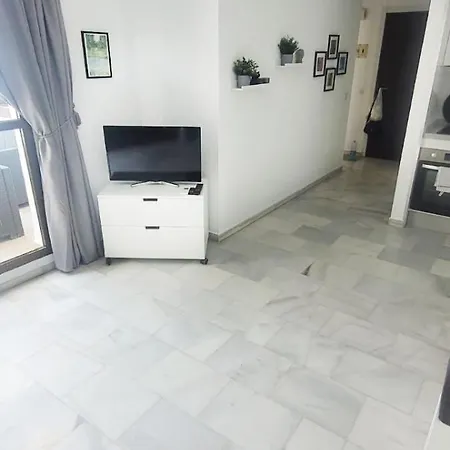 Delightful 2 Bed, Pueblo Evita Appartement Benalmádena