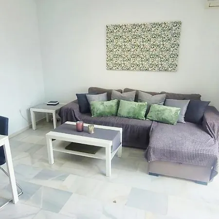 Delightful 2 Bed, Pueblo Evita Appartement *