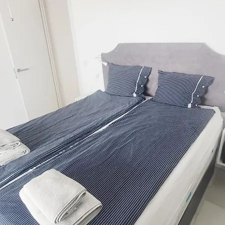 Delightful 2 Bed, Pueblo Evita Benalmádena