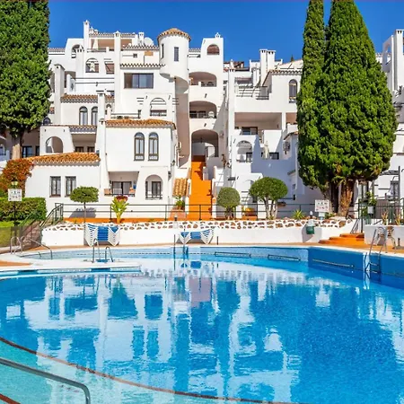 Appartement Delightful 2 Bed, Pueblo Evita Benalmádena